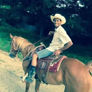 Meet your Posher, Isaiah